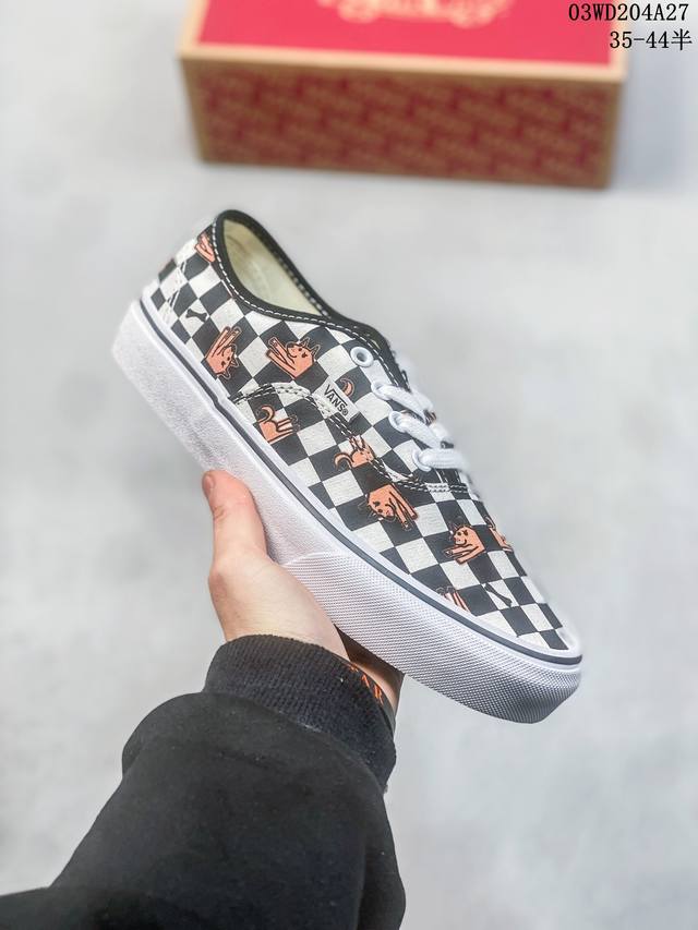 福利特价来了 Vans Wallpaper Authenti黑白棋盘格 有趣小狗印花休闲帆布鞋 货号 Vn0A5Ks9Bp6 尺码 35-45 36.5 38.