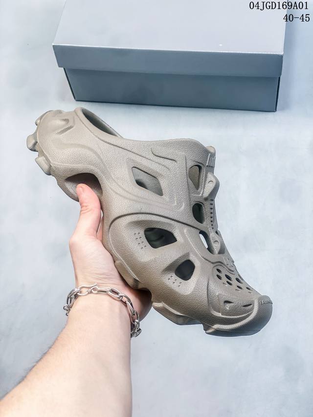 Balenciaga 巴黎世家 法国高端奢侈品牌-巴黎世家balenciaga Mold Thong Sandals夏季沙滩涉水百搭休闲人字半拖凉鞋 采用超轻9