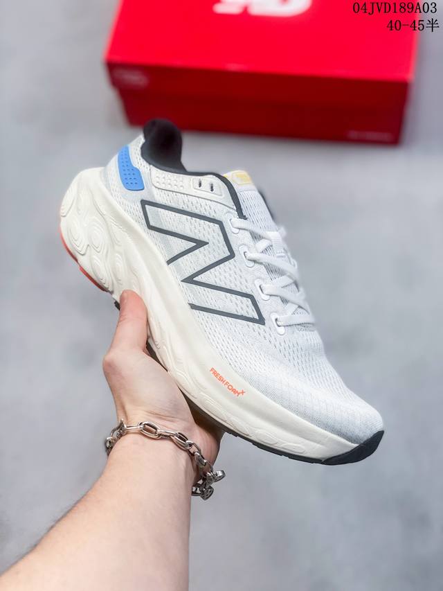 新百伦 New Balance Nb 男士运动鞋rc Elite系列 马拉松专业竞速碳板跑步鞋 搭载全新升级的全脚掌 Fuelcell科技中底 其优秀的疾速回弹