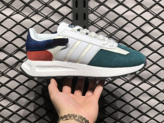 Adidas Originals Retropy Boost E5系列复古赛车原型一代系列爆米花缓震休闲运动慢跑鞋 复古风格鞋款作为如今的流行趋势之一深受欢迎