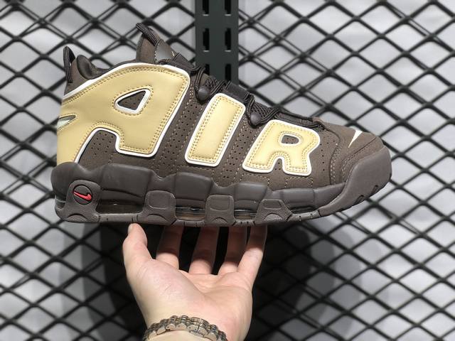 Nike Air More Uptempo 96 Og 皮蓬大air复古篮球鞋 棕色 Fb8883- 以流行于街头的涂鸦文化为设计灵感 整体的设计风格夸张而充满