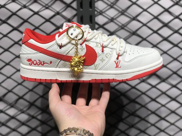 Nike Dunk 全套原楦原模倾力打造完美版型 独家原厂航空铝磨具打磨大底 鞋头坡度极致还原 无解鞋型 原盒原配 圈内天花板工艺 原厂冲刀 超高清洁度 全鞋零