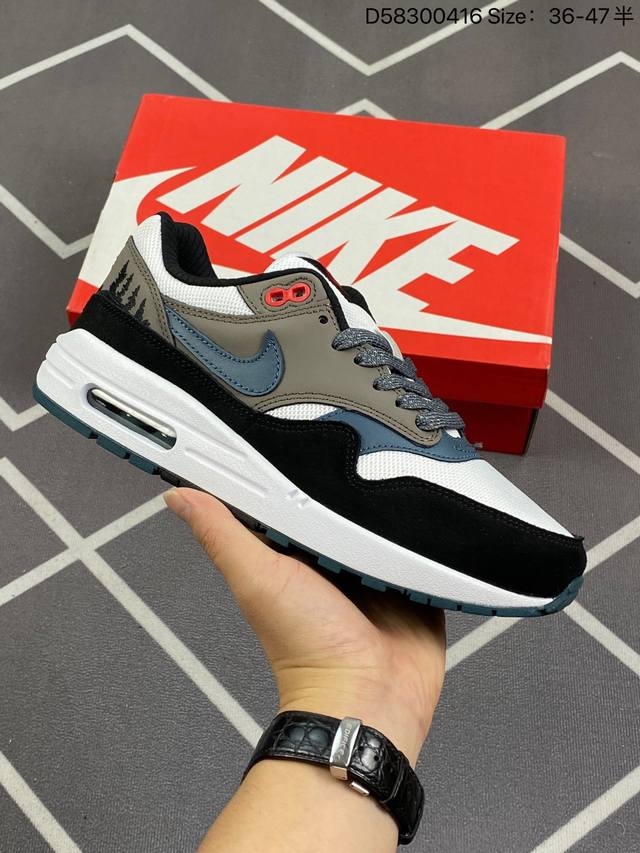 耐克nike Air Max90 Futura 全新配色。脚趾周围的锯齿形边缘和部分浮动的swoosh提供精心制作的奢华感。多道工序小细节独立电脑走线，N道分配