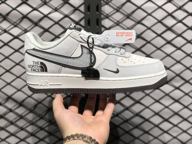 Air Force 1 Low 原装级别 原楦头原纸板 打造纯正空军版型专注外贸渠道 全掌内置蜂窝气垫 原盒配件 原厂中底钢印、拉帮完美 货号：Hd1968 0