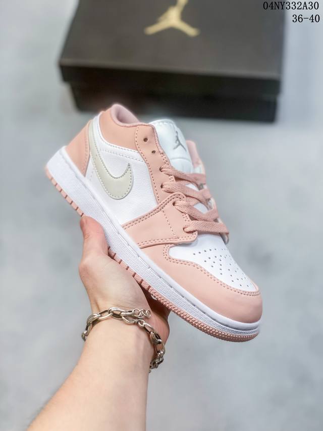 二层皮 乔丹air Jordan 1 Low Aj1 Wh 乔1 低帮复古文化休闲运动篮球鞋。凭借出色的性能和吸睛的外观， Air Jordan直是风球场和街头