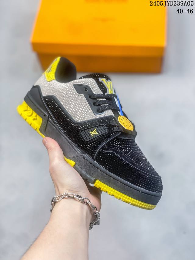 Lv路易威登louis Vuitton Trail Sneaker Low 休闲运动文化百搭篮球板鞋 致tpr光泽鞋底#耐弯折滴塑支持片#鞋垫嵌入超软脚感乳胶材