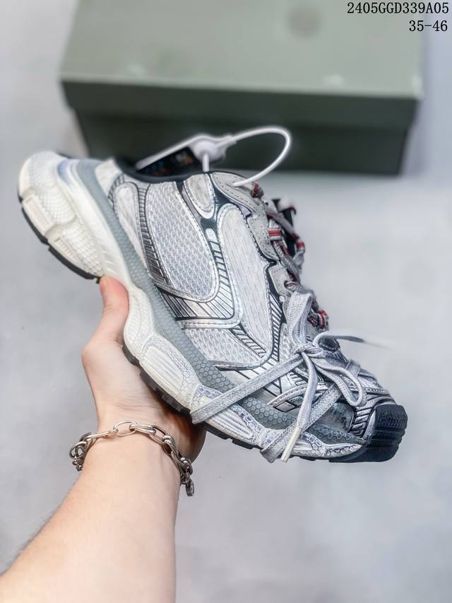 公司级balenciaga Phantom Sneaker 巴黎世家 巴黎世家全新十代潮流跑鞋 增加全新设计 在延续 Track Trainer 户外轮廓和复杂