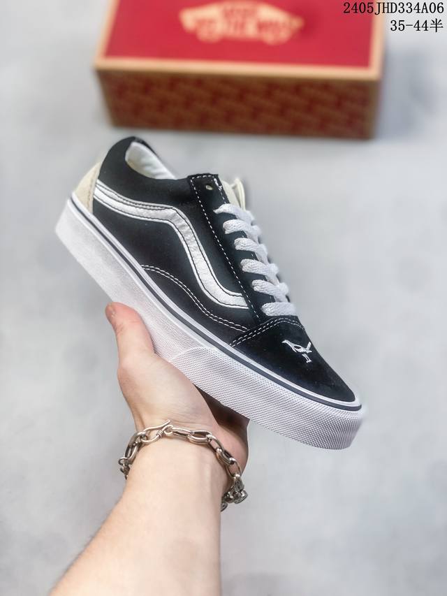 Vans 和平鸽系列！ Vans Authentic和平鸽经典黑白男女帆布拼接低帮运动板鞋vn0009Pvbp 货号：Vn000Cr5Bpb1 尺码：35 36