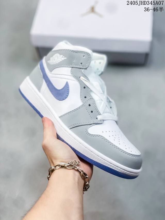 头层小牛皮 耐克 乔丹air Jordan 1 Low Aj1 乔1 乔丹1代aj1 低帮复古文化休闲运动篮球鞋 从1985 年面世的元年款汲取设计灵感，采用简