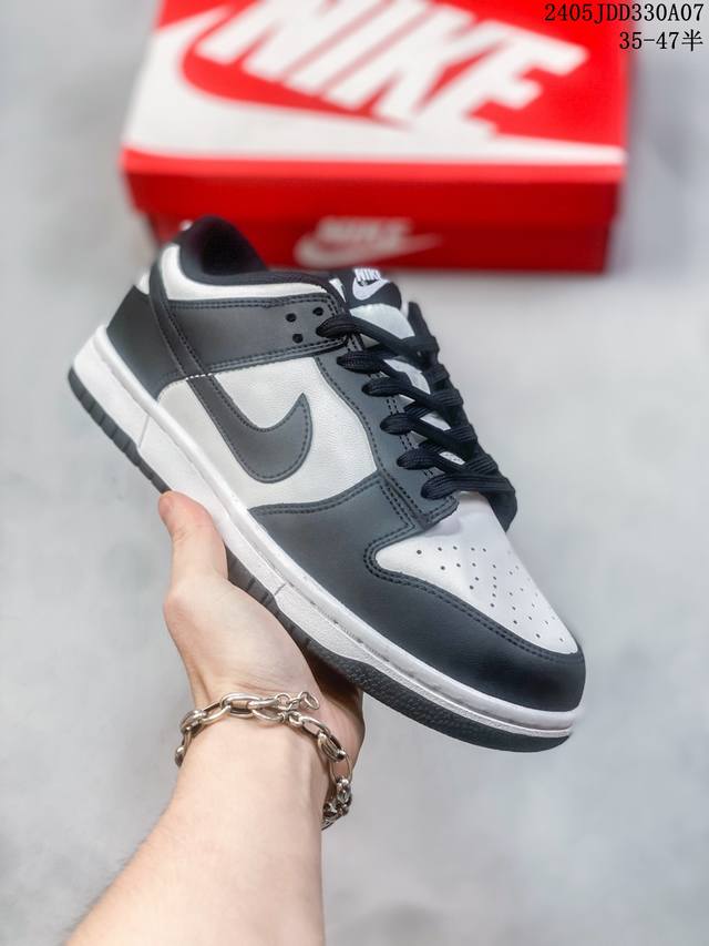 公司级带半码 耐克nike Sb Dunk Low 扣篮系列复古低帮休闲运动滑板板鞋。采用脚感柔软舒适zoomair气垫，有效吸收滑板等极限运动在落地时带来的冲