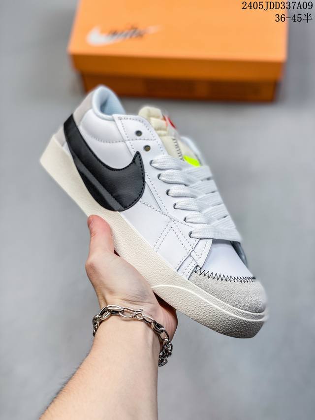 耐克 Nike Blazer Low '77 Jumbo 男女子运动鞋抓地板鞋革新重塑经典街头人气鞋款 采用人气传统外观，巧搭大号耐克勾勾设计和宽大鞋带。柔软泡