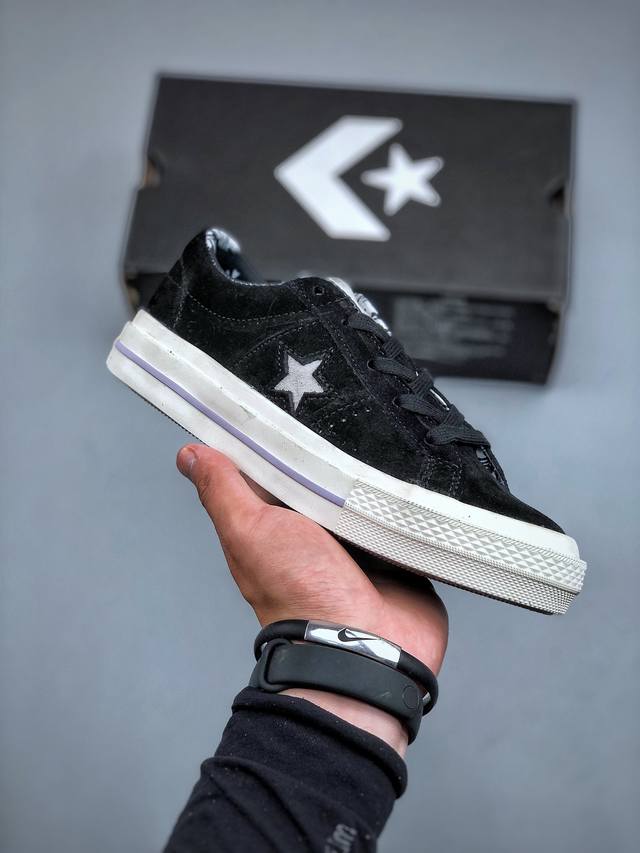 宋亚轩同款 Converse One Star Tropical Feet Black White 一星翻毛皮 One Star 新配色 经典黑印花鞋面采用翻毛