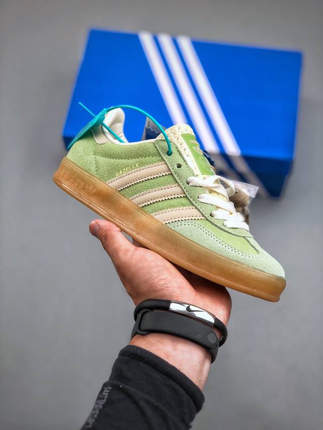 Adidas Originals Gazelle Indoor Adidas Originals 便为我们带来了全新配色的 Adidas Gazelle Ind