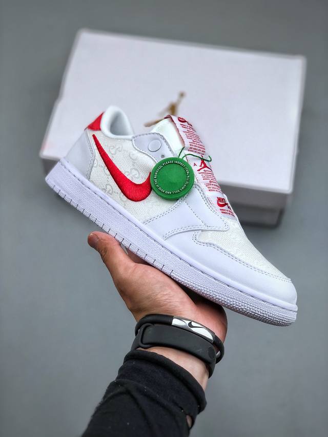 K Air Jordan 1 Low Slip Shadow 全新配色刺绣勾 解构风 乔丹篮球鞋系列 这款特别版采用无鞋带设计，容易穿脱，更有独特刺绣swoos