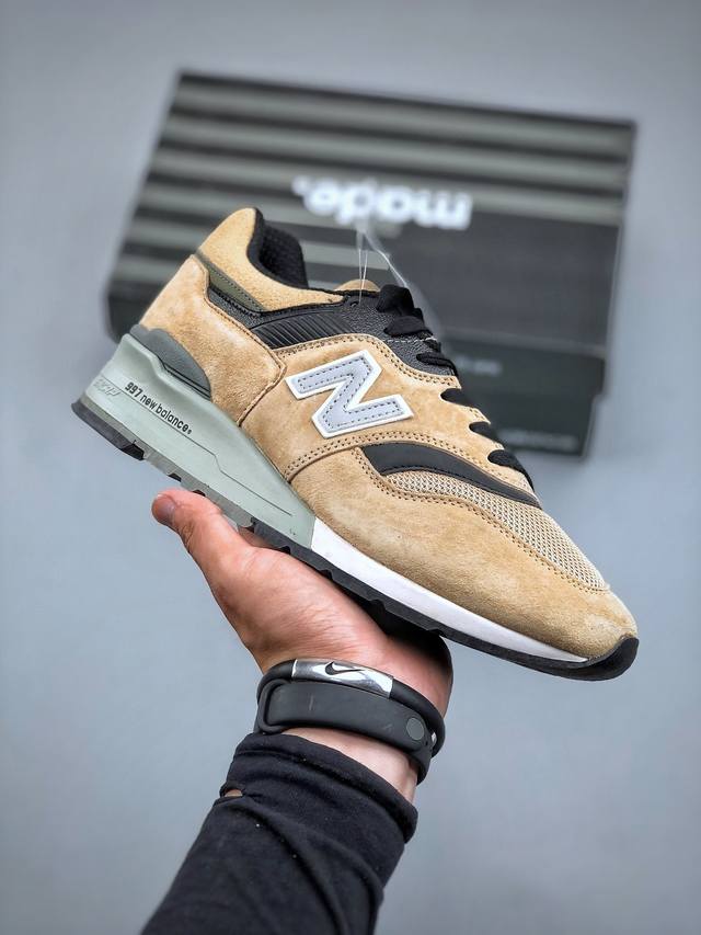 今日福利特价 New Balance M997系列 美潮高端原装原装套楦 真正的正品修长鞋型 早期外围实体充正案例无数，外贸客户指定订单前后掌分段组合大底 内置