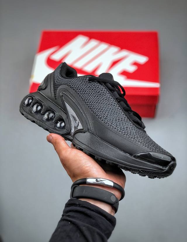 Nike Air Max Dn Tirple Black Dn系列低帮豆荚型气垫百搭休闲运动慢跑鞋“黑灰武士”Dv3337-002 尺码：39-45 半