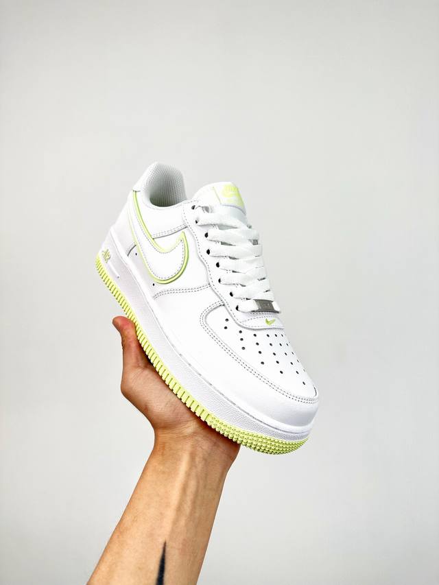 终端放货 C版 Air Force 1 Low '07 原楦头原纸板 纯正空军版型专注外贸渠道 全掌内置蜂窝气垫 #原盒配件 原厂中底钢印、拉帮完美 官方货号：