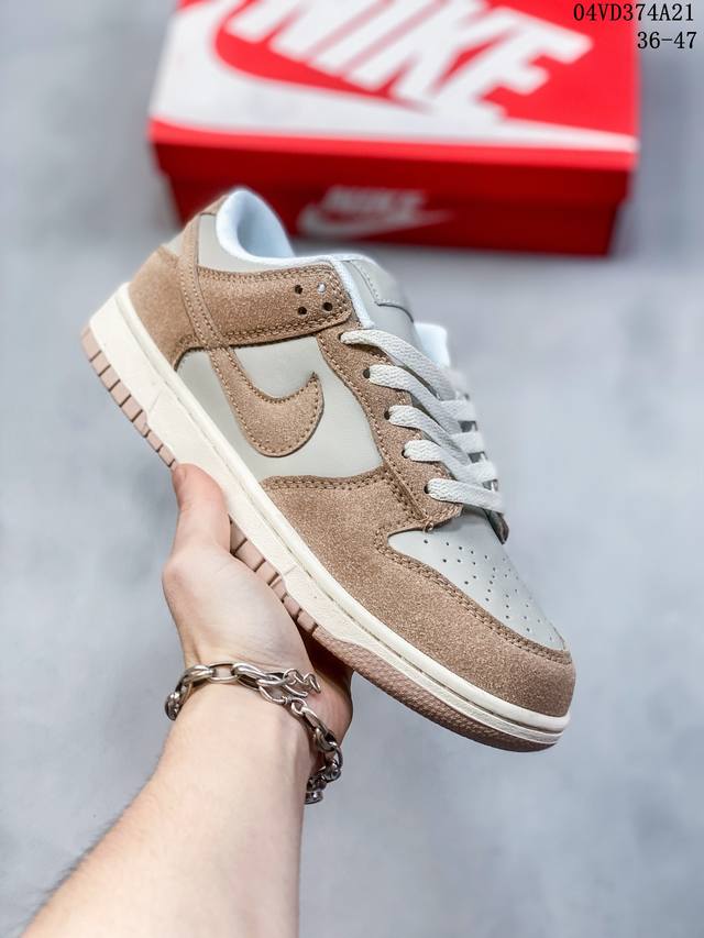 公司级带半码 耐克nike Sb Dunk Low 扣篮系列复古低帮休闲运动滑板板鞋。采用脚感柔软舒适zoomair气垫，有效吸收滑板等极限运动在落地时带来的冲