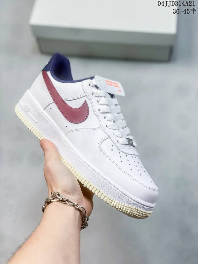 公司级带半码 耐克nike Air Force 1 Low 空军一号低帮休闲板鞋 打造纯正空军版型#专注外贸渠道 全掌内置蜂窝气垫 #原盒配件 原厂中底钢印、拉