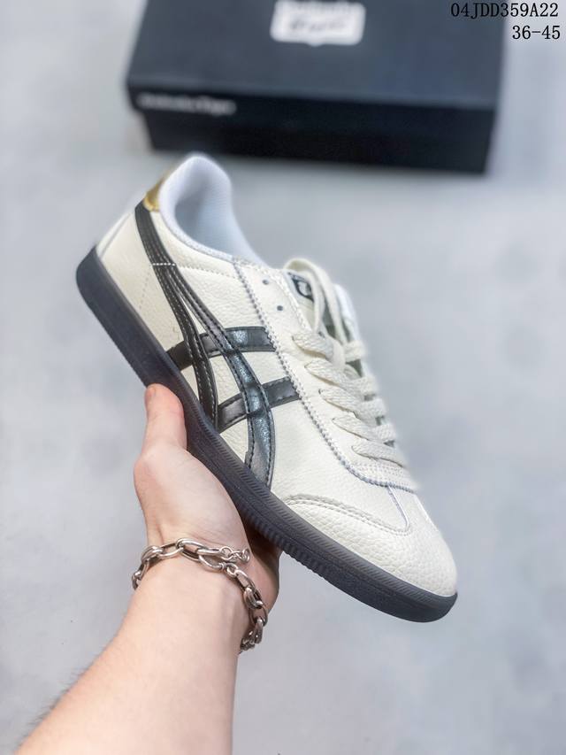 亚瑟士onitsuka Tiger Tokuten 鬼家虎 德训低帮休闲板鞋 1183C086 250 鞋款灵感来源于80年代的室内用鞋,T-Toe 前足补强设