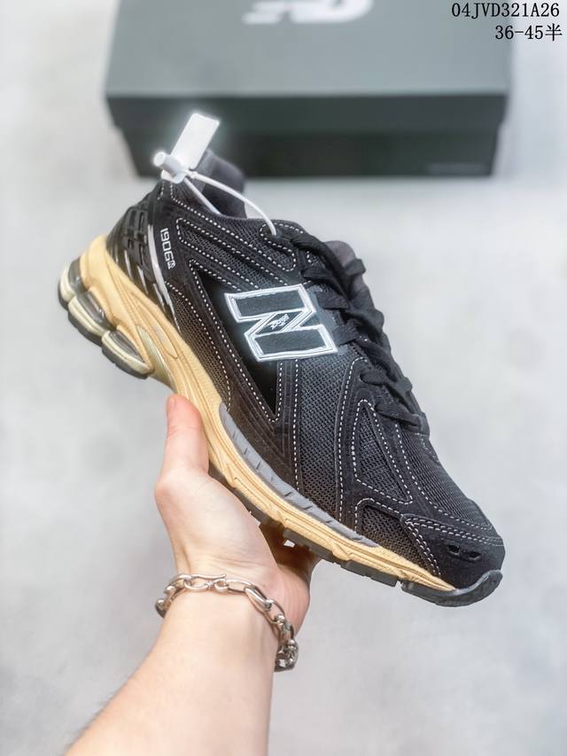 真标带半码！ 新百伦new Balance 6 复古跑鞋 小红书爆款 Nb 6这双鞋确实是nb家经典复古款式之一，以全新科技诠释，成功打造 6鞋款，鞋面在保持