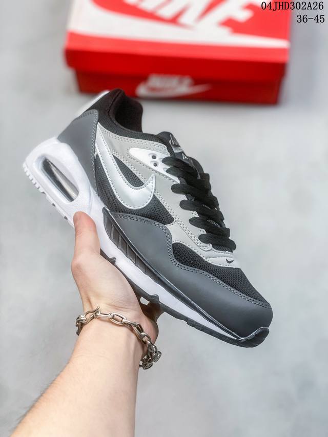 Nike 耐克 Nike 耐克 Air Max Correlate 男子跑鞋 选用网眼鞋面，脚感舒适透气。鞋舌、鞋侧及后跟处饰有品牌标识，简约大气又时尚。采用经