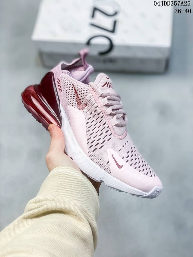 耐克nike React Air Max 270 高桥盾网纱系列 机能半气垫跑步鞋 #灵感来自年度获奖模型的鞋子，这双鞋的半透明鞋面穿过它的鞋头和轮廓，同时还沿