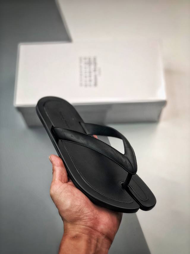 特价福利 Maison Margiela Tabi Rubber Flip Flops 梅森 马吉拉 女神夏日潮流穿搭分趾人字拖凉拖鞋， 广东原产配件及包装#采