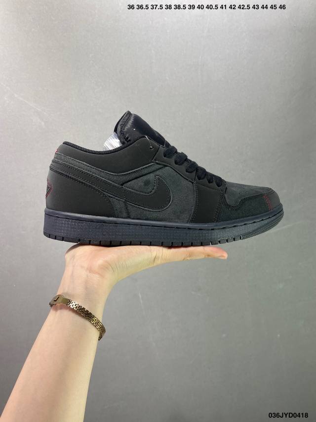 公司级air Jordan 1 Low Aj1乔1低帮休闲板鞋 同步官方配色 市场唯一独家头层皮打造 原鞋原档案开发 原厂皮料 原档冲孔鞋头 正确满胶鞋垫 四线