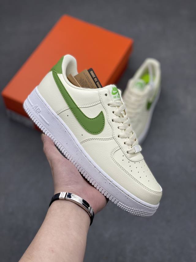 Nike Air Force 1 '07 Low 空军一号低帮休闲板鞋 原楦头原纸板 清洁度完美 全掌内置蜂窝气垫 中底钢印、拉帮完美 货号：Dv3808-10