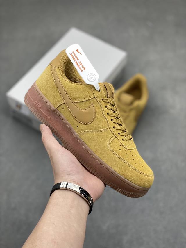 独家福利 直击底价 长期补货 Air Force 1 ‘07 Low 翻毛麦黄焦糖 原楦头原纸板 打造纯正空军版型 #专注外贸渠道 全掌内置蜂窝气垫 #原盒配件