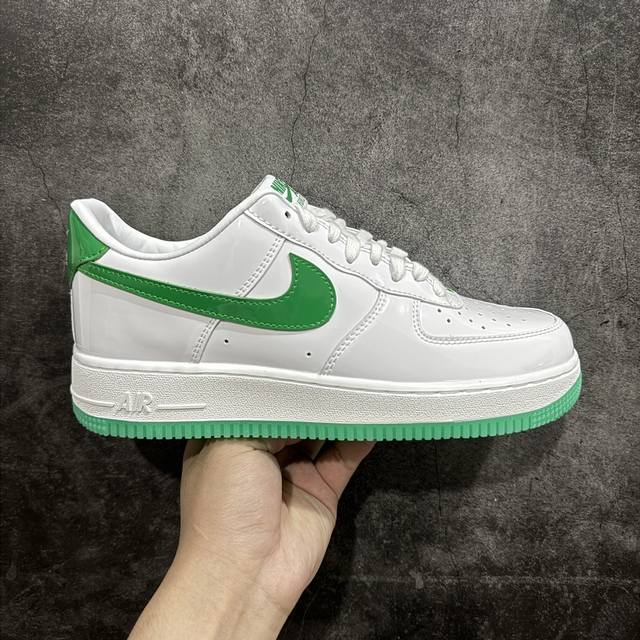 公司级 Nike Air Force 1 Low 07 “镜面漆皮白绿” 原楦头原纸板 打造纯正低帮空军版型 专注外贸渠道 全掌内置蜂窝气垫 原盒配件 原厂中底