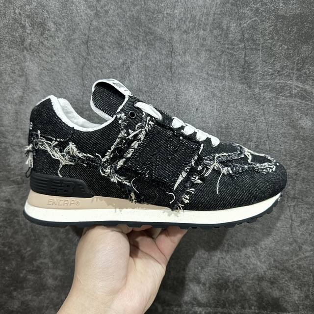 广东纯原版本 Miumiu X New Balance 574联名款nb运动鞋 缪缪大秀上爆出的这双与new Balance 新百伦574联名款运动 球鞋 后全