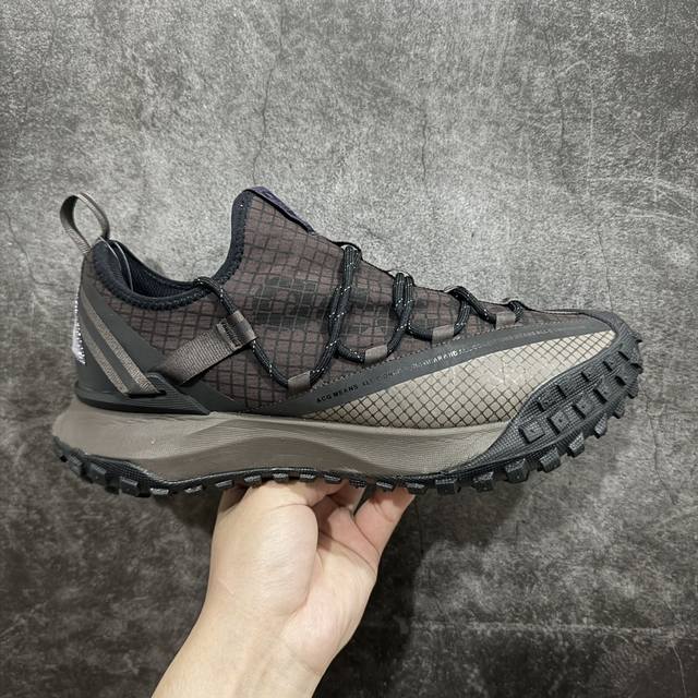 纯原版 Nk Acg Mountain Fly Low Gtx Se 复古潮流户外登山鞋防水慢跑鞋 Dc9045- 全新来袭 该款沿袭前代高帮版型的设计传统 轻