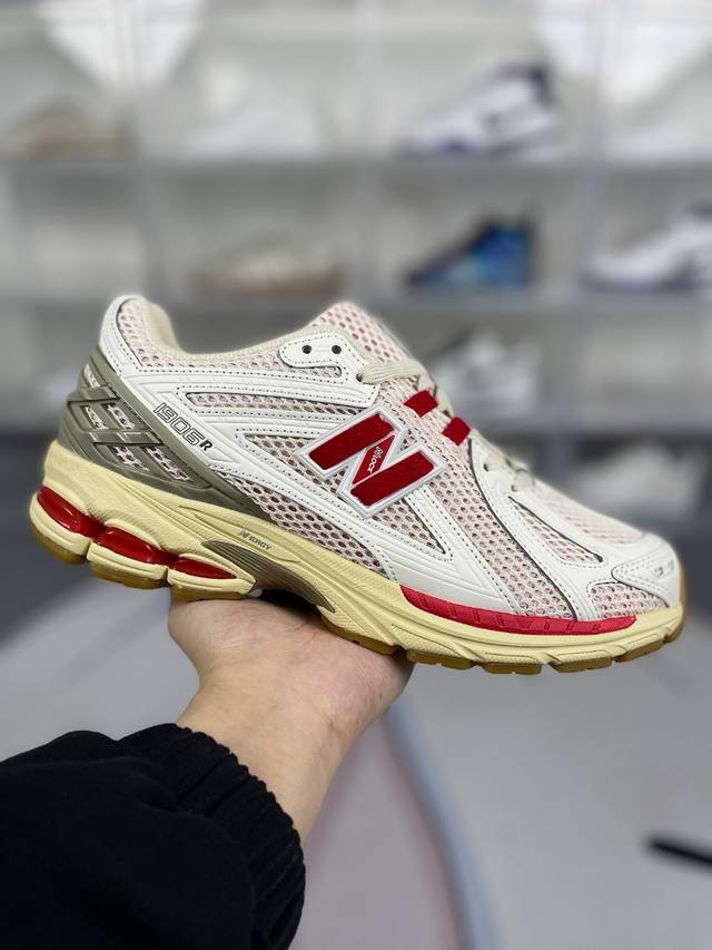 Z版纯原 New Balance Nb 6R 潮流复古 跑步鞋 男女同款 白红 新百伦 New Balance以诞生于21世纪的科技跑鞋 6为蓝本，融合现代先锋