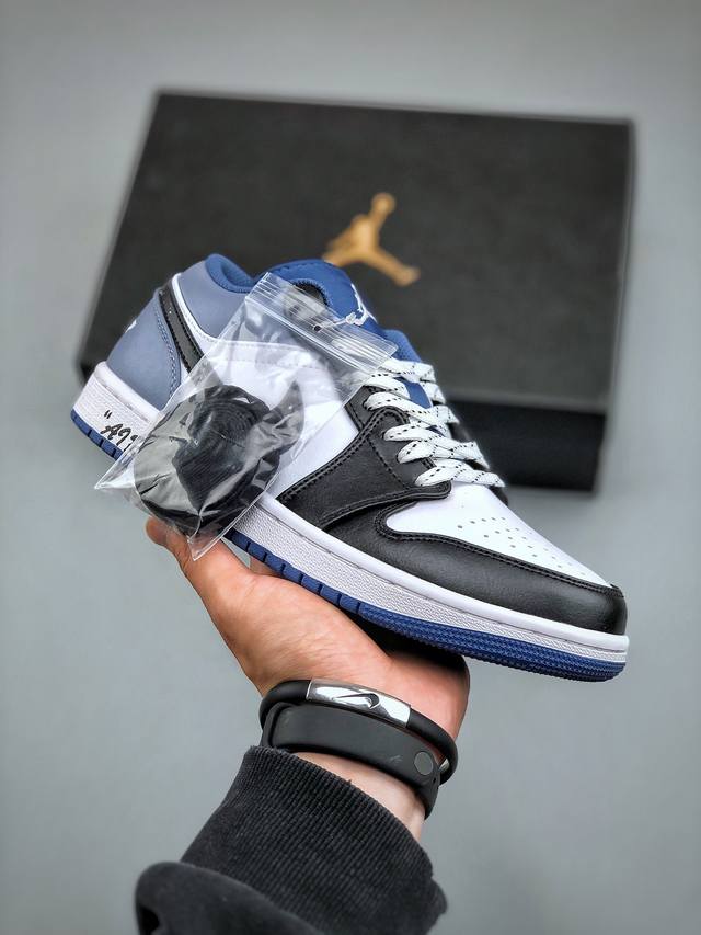 Jordan Air Jordan 1 Low “White Black” 防滑耐磨减震低帮复古百搭文化篮球鞋 男女同款 经典素材！大众口碑收割！ 每双都是一个