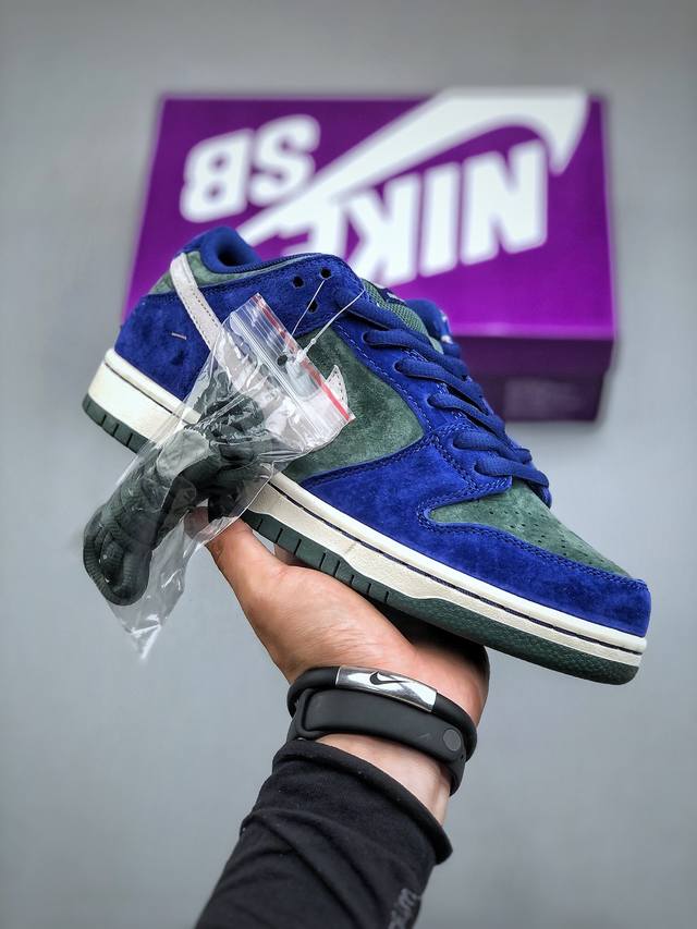 Nk Sb Dunk Low Sb扣篮系列低帮休闲运动滑板板鞋 Hf3704-400 尺码：36-46 半