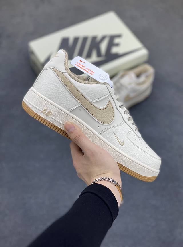 工厂套现 福利特价 原本地240版本 海外限量发售！公司级nike Air Force 1 '07 Low “米白浅咖满天星”空军一号 低帮 运动鞋 休闲鞋 折