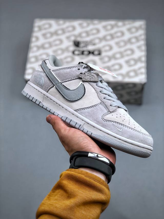 Nike Sb Dunk Low X Cdg X The North Face 灰白纯原大厂出品 极力推荐原装头层材料 独家版型蒸餾加工帶來的是更好的视觉和脚感