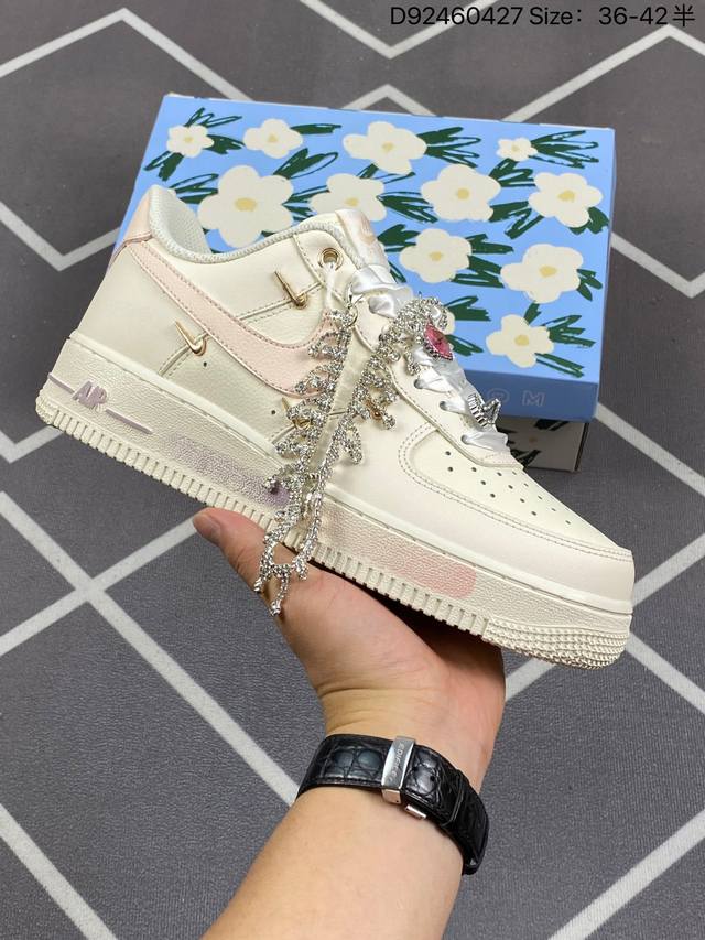 公司级nike Air Force 1 Low 07 原楦头原纸板 打造纯正低帮空军版型 专注外贸渠道 全掌内置蜂窝气垫 原盒配件 原厂中底钢印、拉帮完美 官方