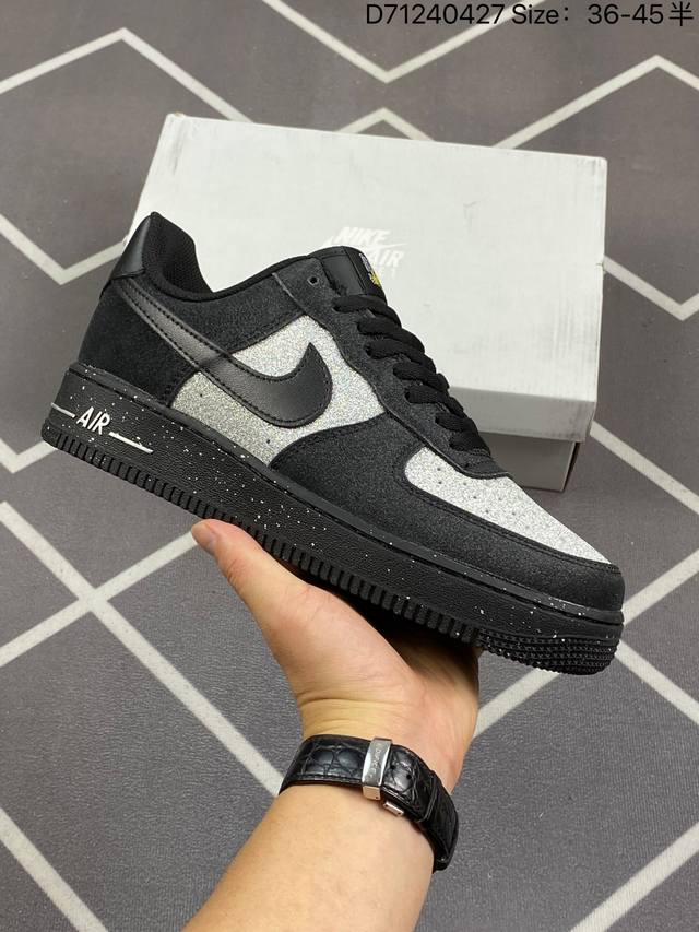 真标耐克nike Air Force 1 Low 空军一号低帮百搭休闲运动板鞋。柔软、弹性十足的缓震性能和出色的中底设计，横跨复古与现代的外型结合，造就出风靡全