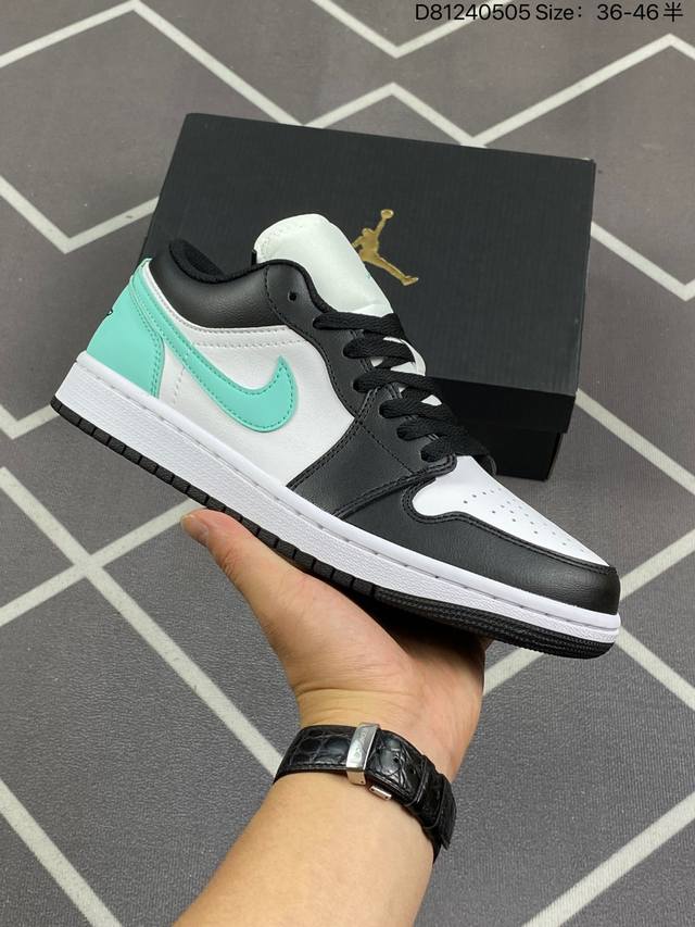 Air Jordan 1 Low Aj1乔1低帮休闲板鞋 同步官方配色 市场唯一独家头层皮打造 原鞋原档案开发 原厂皮料 原档冲孔鞋头 正确满胶鞋垫 四线拉帮