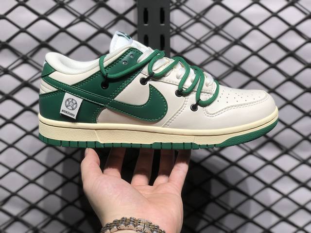 放店 Nike Dunk 全套原楦原模倾力打造完美版型 独家原厂航空铝磨具打磨大底 鞋头坡度极致还原 无解鞋型 原盒原配 圈内天花板工艺 原厂冲刀 超高清洁度