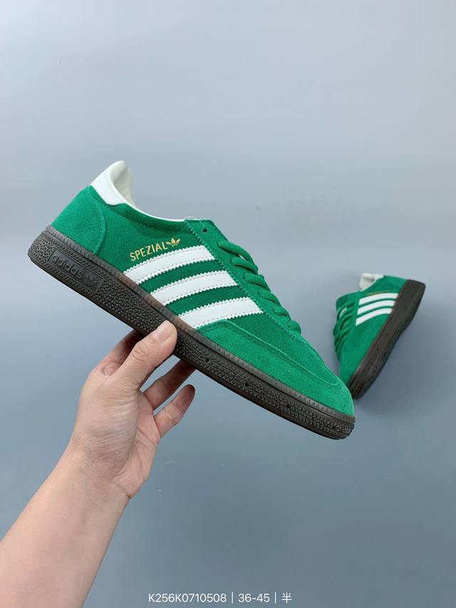 Adidas Originals Handball Spzl 阿迪达斯 低帮 舒适潮流轻便耐磨防滑低帮板鞋男女同款 1979年，阿迪达斯创造了handball