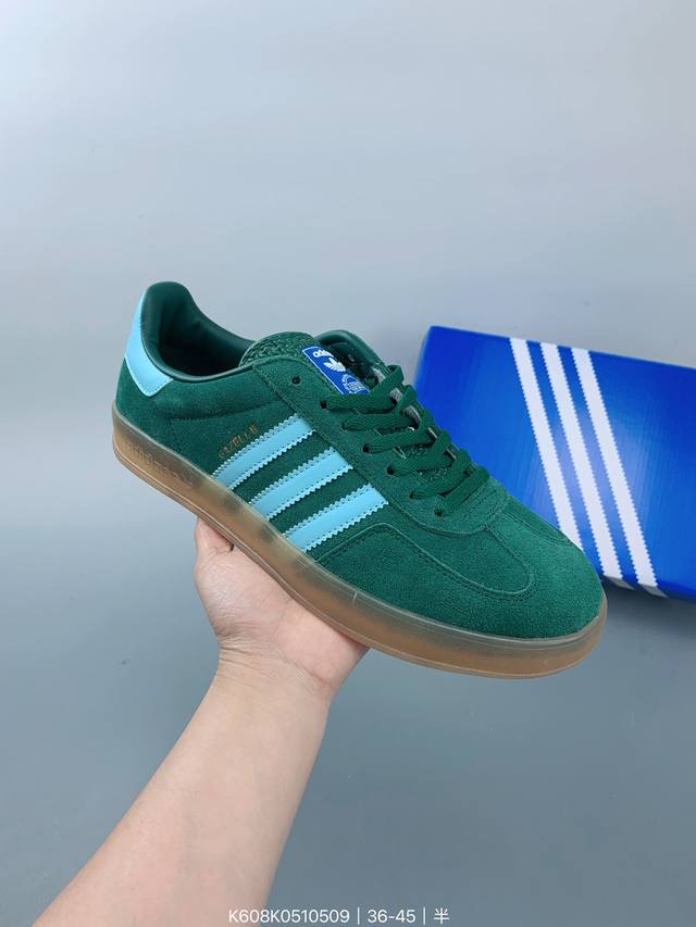 阿迪达斯 德训鞋 Adidas Originals Samba Og Shoes 经典运动鞋小白鞋 T头鞋 男女板鞋 彰显休闲摩登风情的时尚经典鞋。它诞生于50