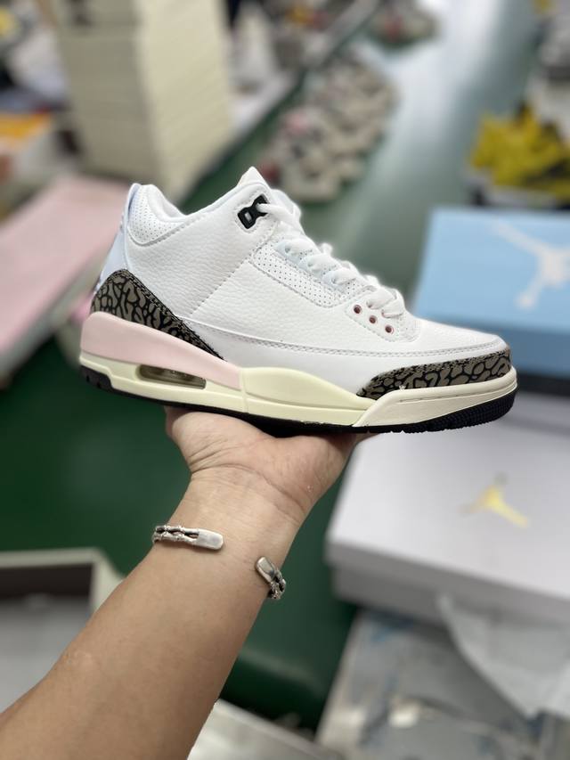 S版性价比头层长期福利 纯原air Jordan 3 Retro Cement Grey Aj3 乔3水泥灰 #整体以白色荔枝皮和打孔皮革，衬托深灰色爆裂纹。加