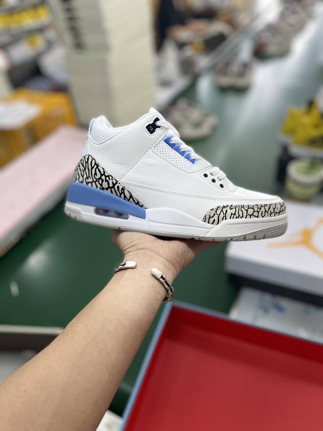 S版性价比头层长期福利 纯原air Jordan 3 Retro Cement Grey Aj3 乔3水泥灰 #整体以白色荔枝皮和打孔皮革，衬托深灰色爆裂纹。加