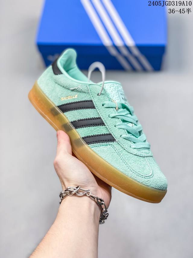 Adidas Originals Gazelle Indoor Adidas Originals 便為我們帶來了全新配色的 Adidas Gazelle Ind