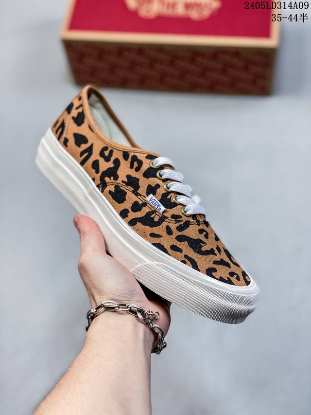 万斯 Vans Vault Og Authentic Lx 高端支线豹纹色硫化帆布低帮休闲板鞋 Vn0A38Envl0 码数：35 36 36.5 37 38