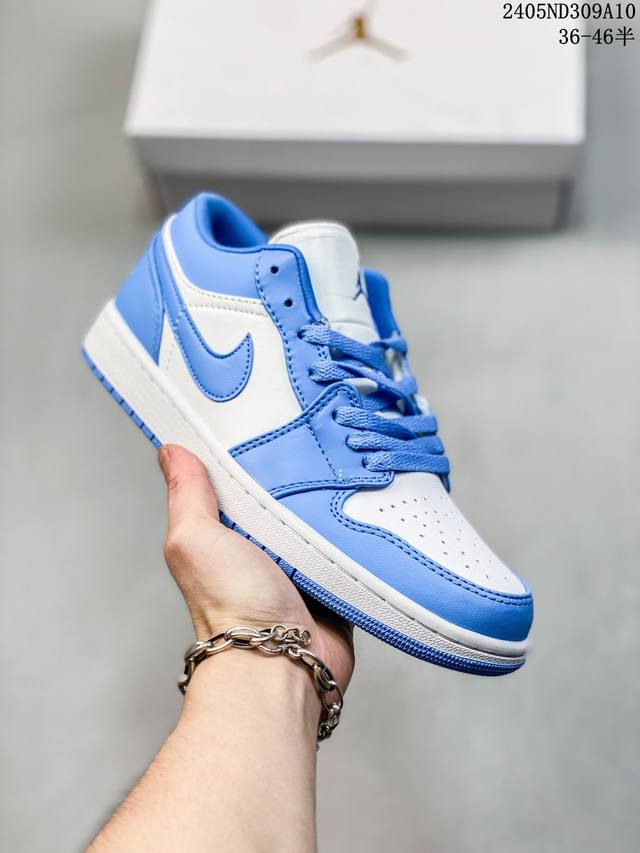 Jordan 乔丹 原比值一致厚实压手感这双aj也太小清新了，耐克nike Wmns Air Jordan 1 Low University Blue Aj1乔